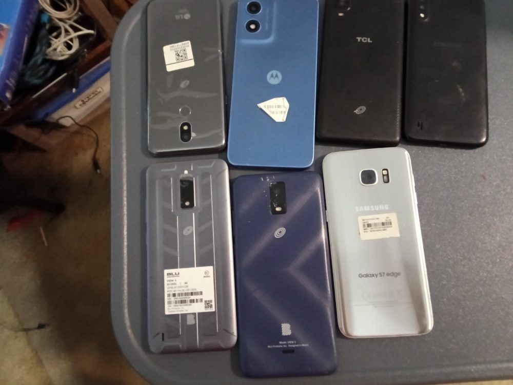 Lot of 7 Cell Phones FOR PARTS REPAIR ONLY Samsung S7 Edge LG Moto BLU TCL AS-IS